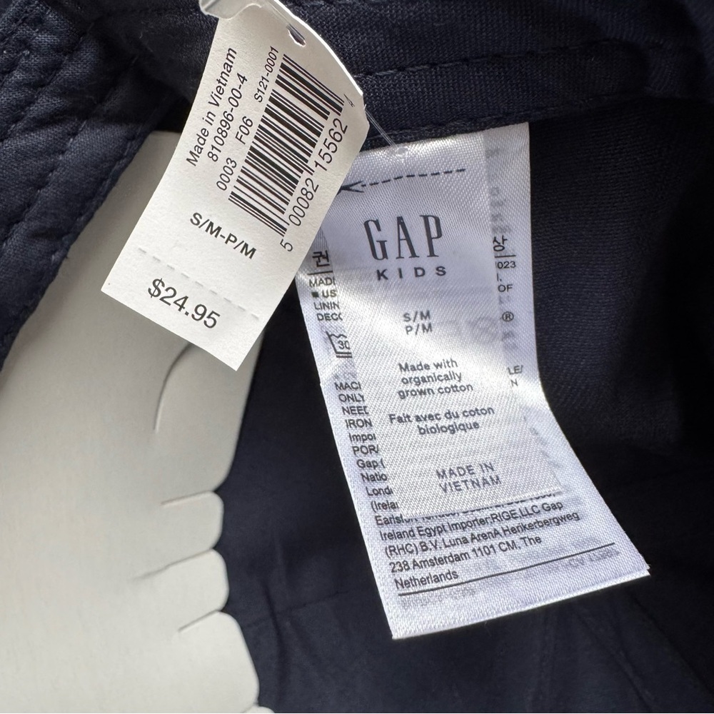 GAP Baseball Cap - 2 - Picture 7 of 7